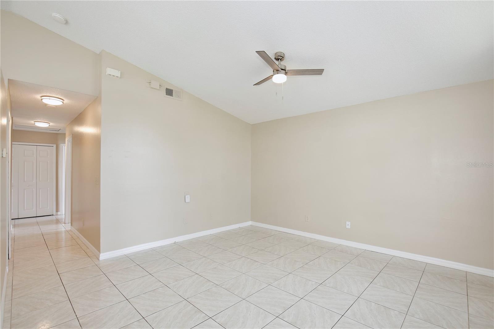 Image 4 of 20 For 2454 Harbor Town Drive