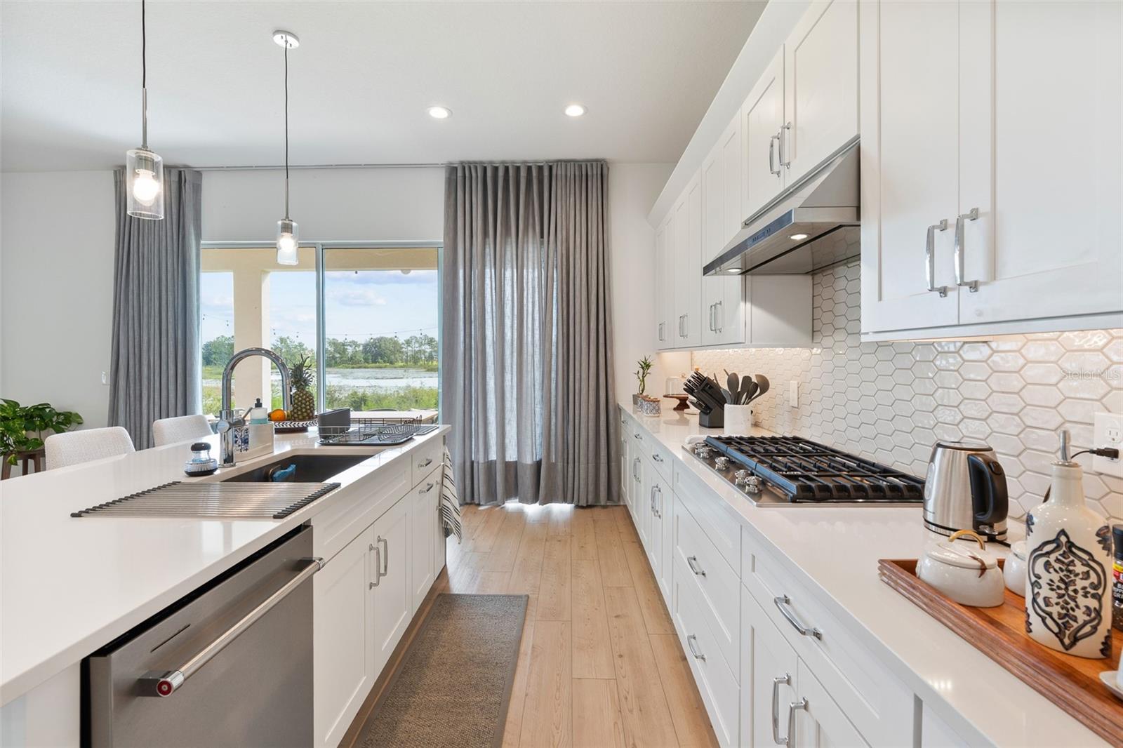 Image 11 of 46 For 13235 Tollcross Way