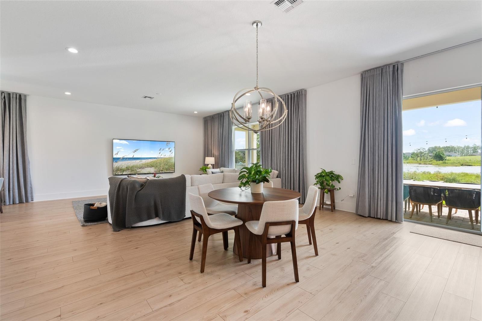 Image 13 of 46 For 13235 Tollcross Way