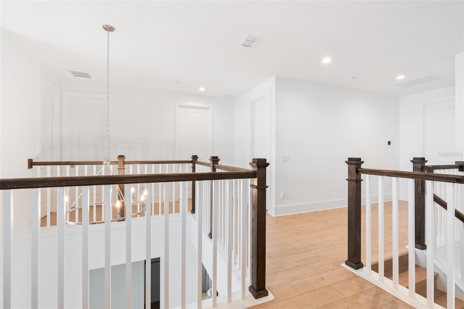 Image 16 of 46 For 13235 Tollcross Way