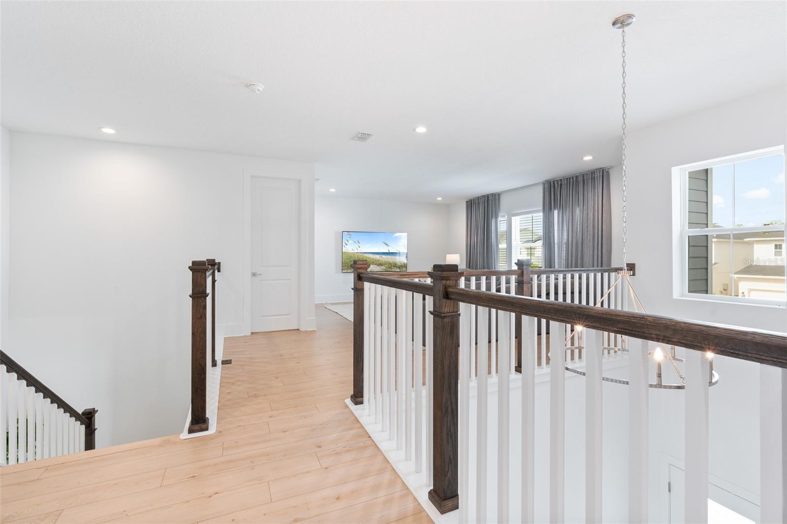 Image 17 of 46 For 13235 Tollcross Way
