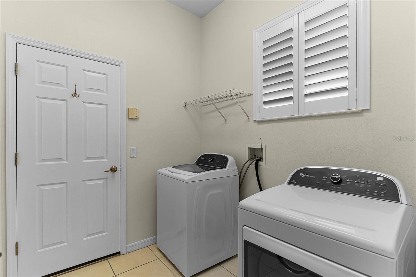 Image 18 of 26 For 1283 Chessington Circle