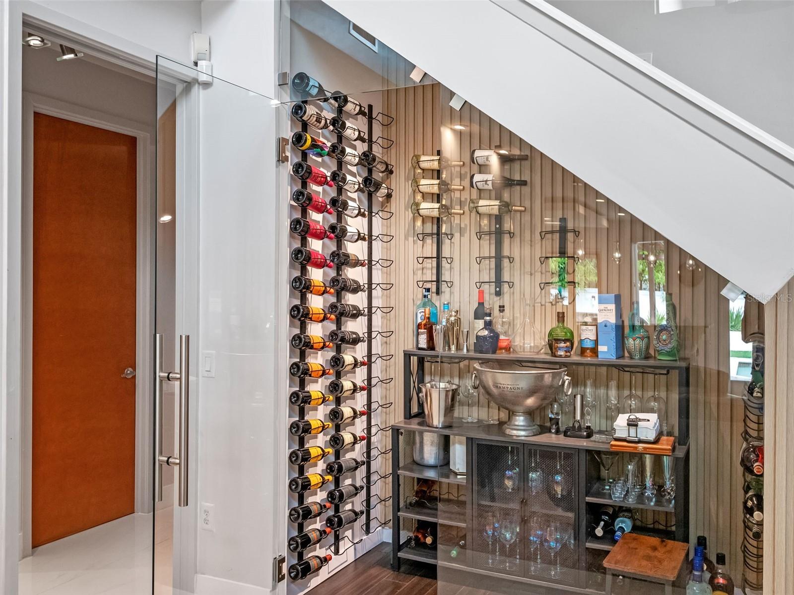 Image 11 of 51 For 1453 Lyndale Boulevard