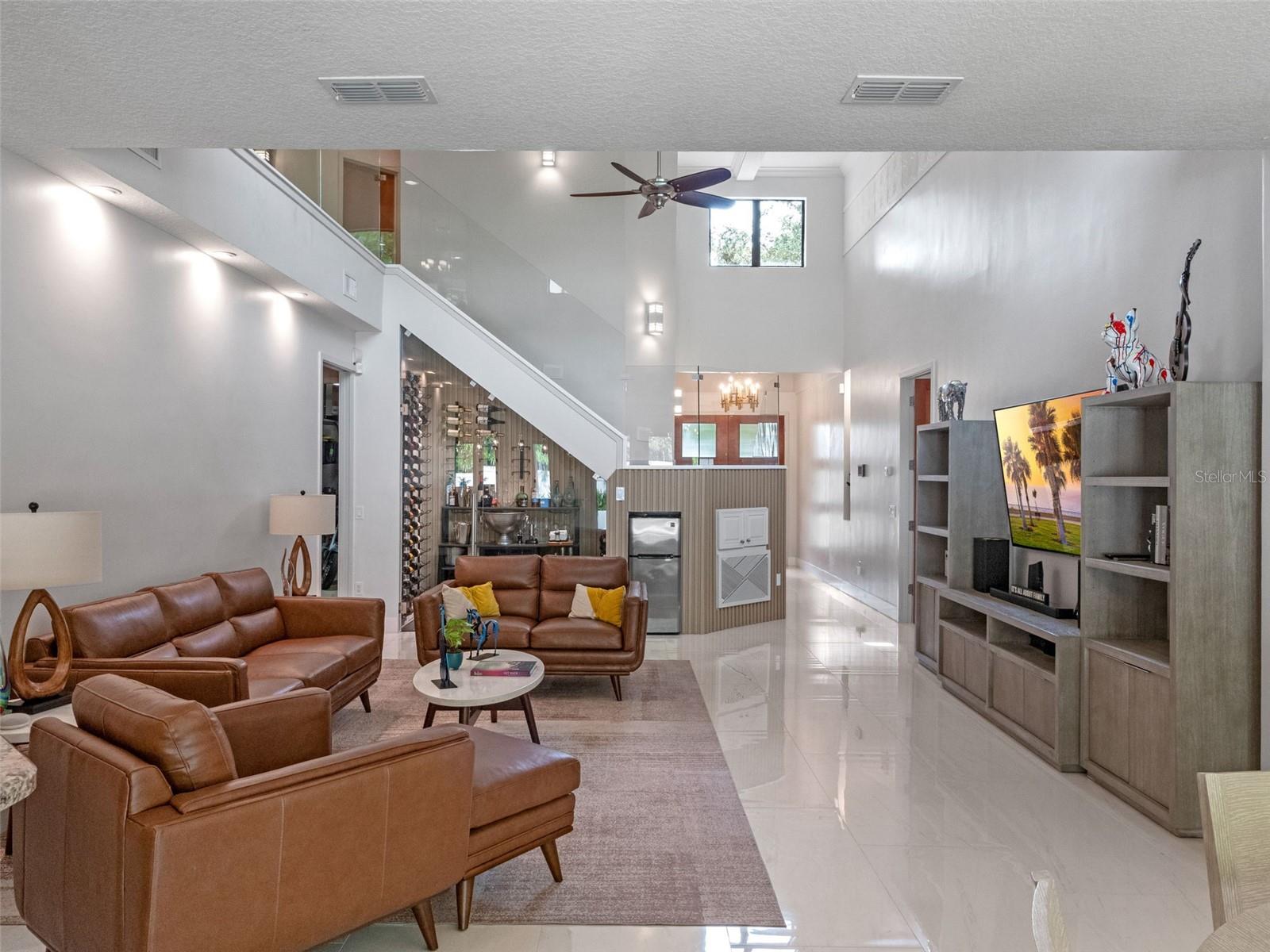 Image 9 of 51 For 1453 Lyndale Boulevard