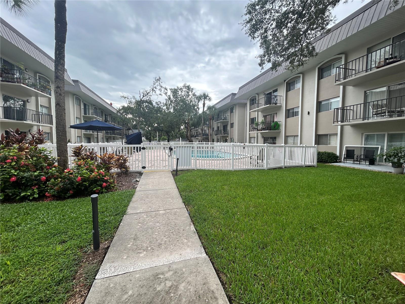 Image 3 of 18 For 4611 Fig Street 1