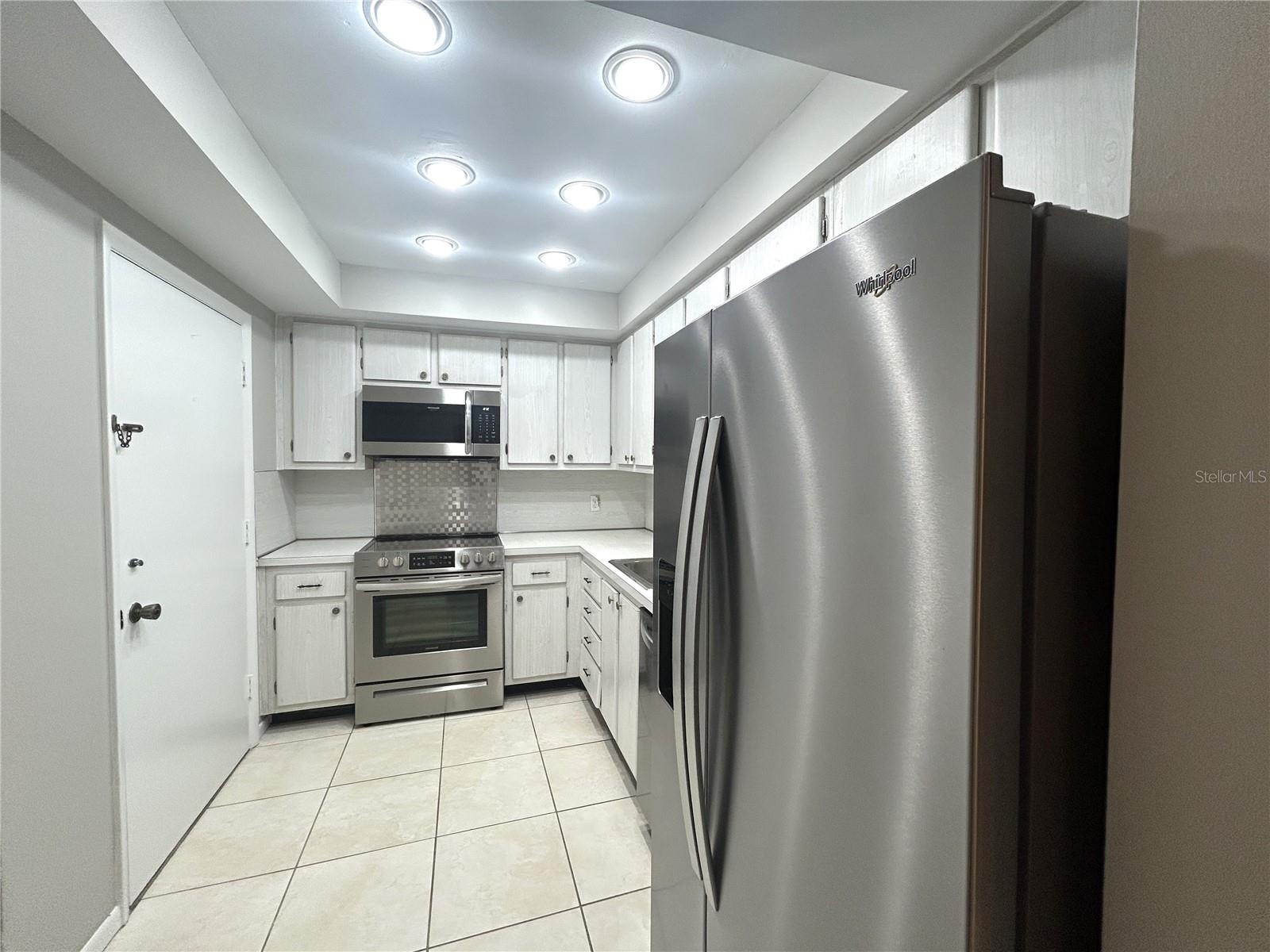 Image 7 of 18 For 4611 Fig Street 1