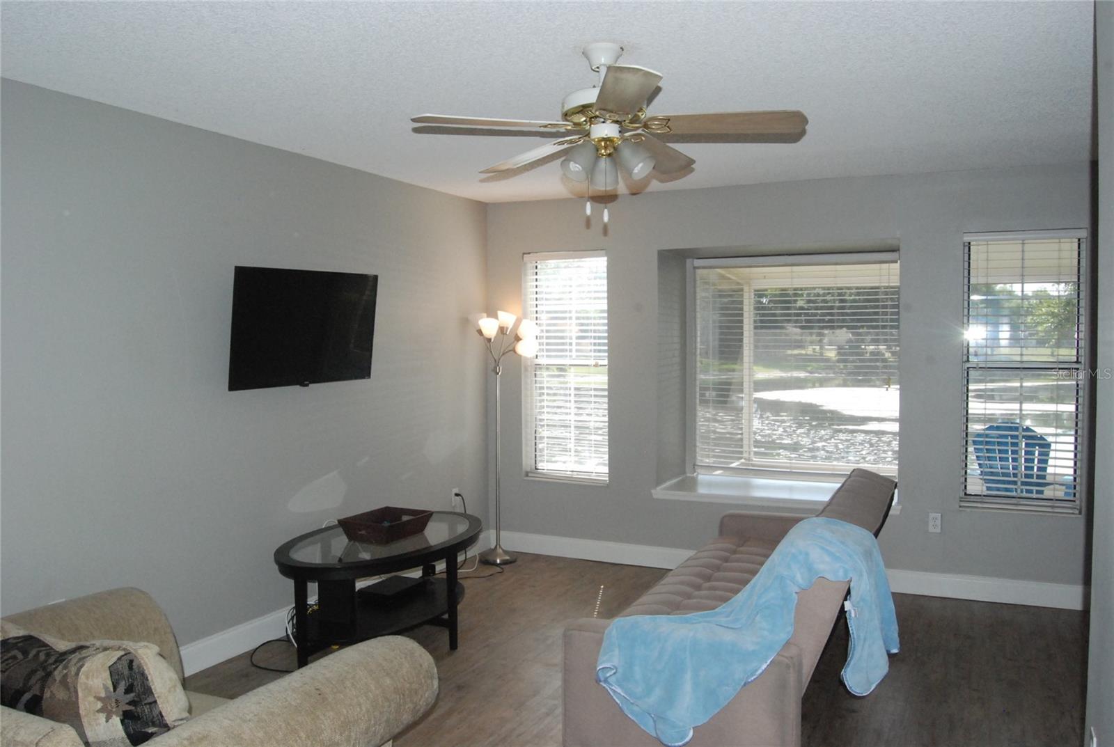 Image 11 of 21 For 2211 Coach House Blvd Boulevard 307