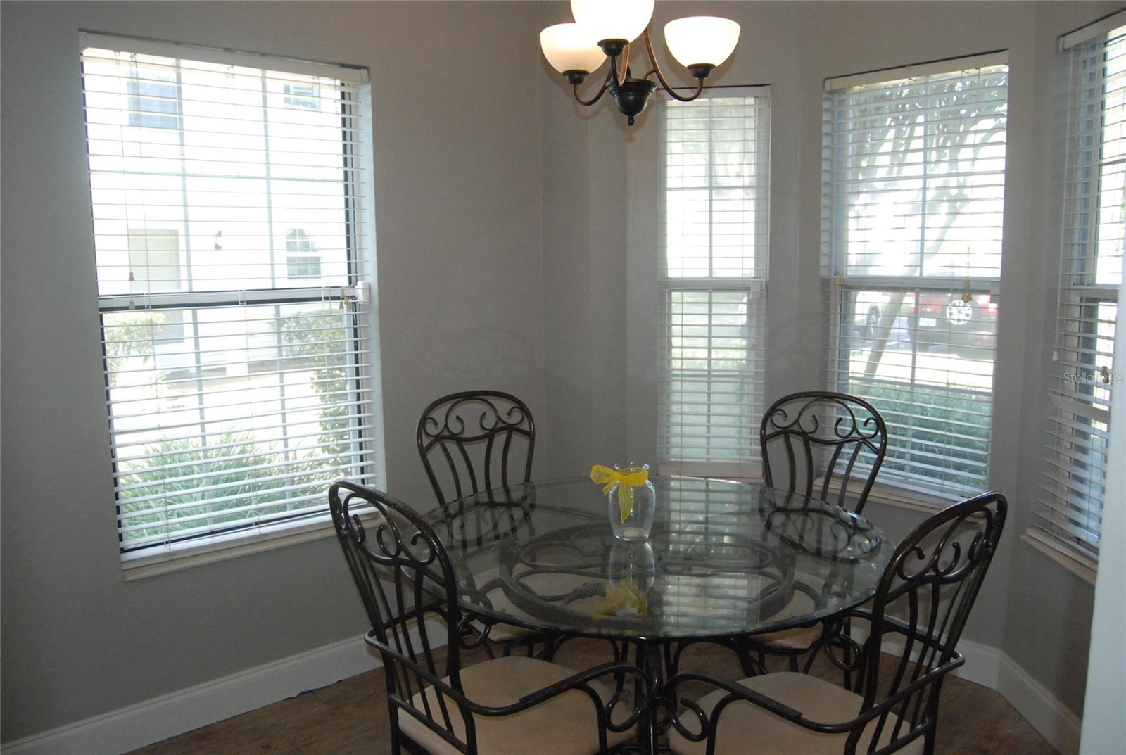Image 6 of 21 For 2211 Coach House Blvd Boulevard 307