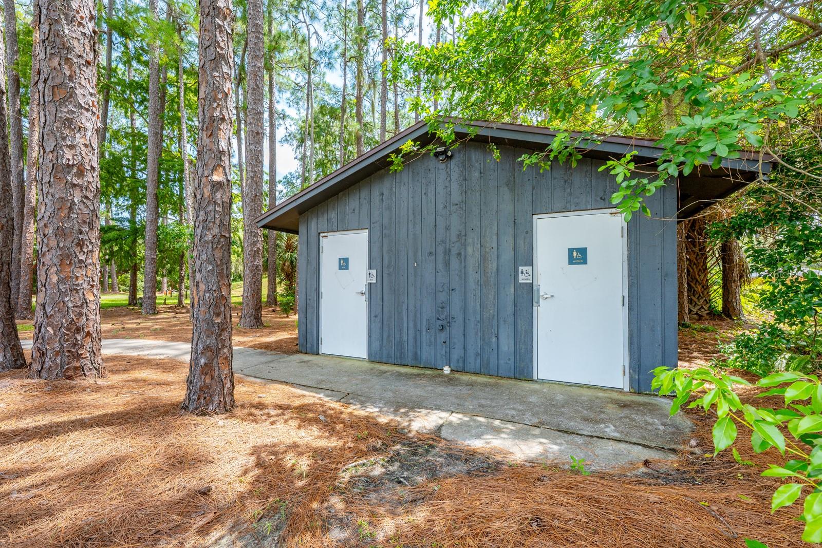 Image 35 of 40 For 13913 Lake Mary Jane Road