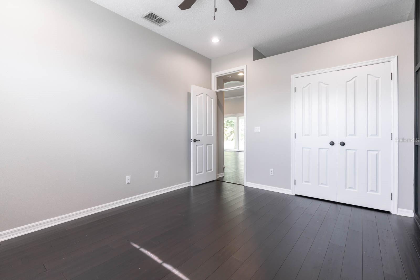 Image 31 of 65 For 5311 Bay Side Drive
