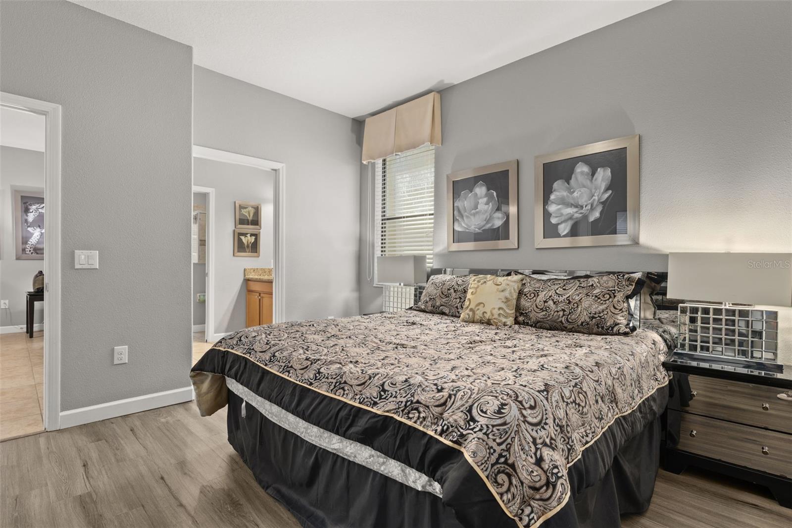 Image 17 of 87 For 1471 Moon Valley Drive