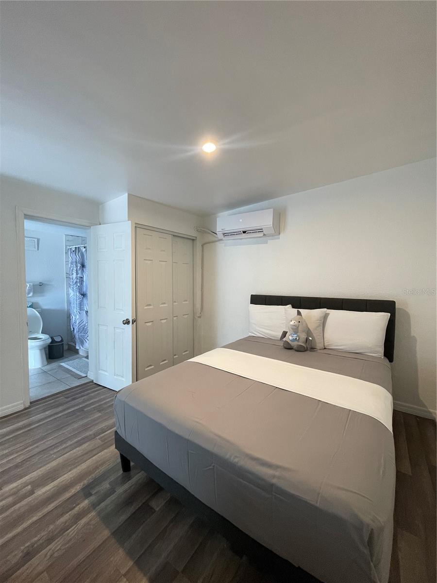 Image 16 of 19 For 1606 New Amsterdam Way Apt C