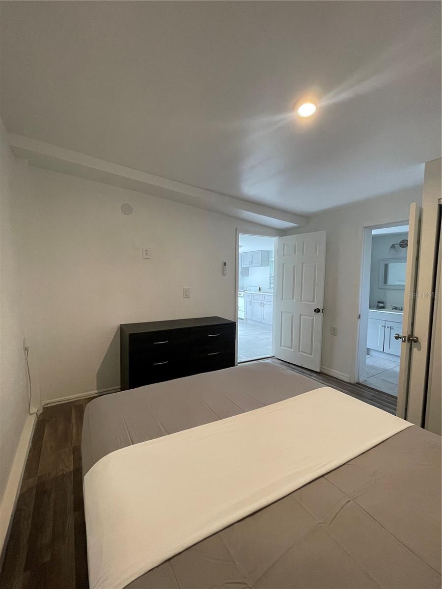 Image 17 of 19 For 1606 New Amsterdam Way Apt C