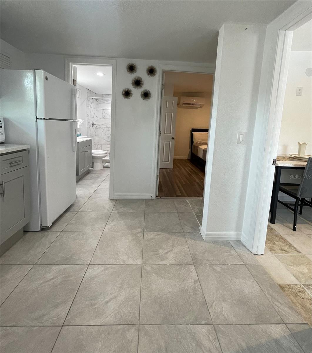 Image 7 of 19 For 1606 New Amsterdam Way Apt C