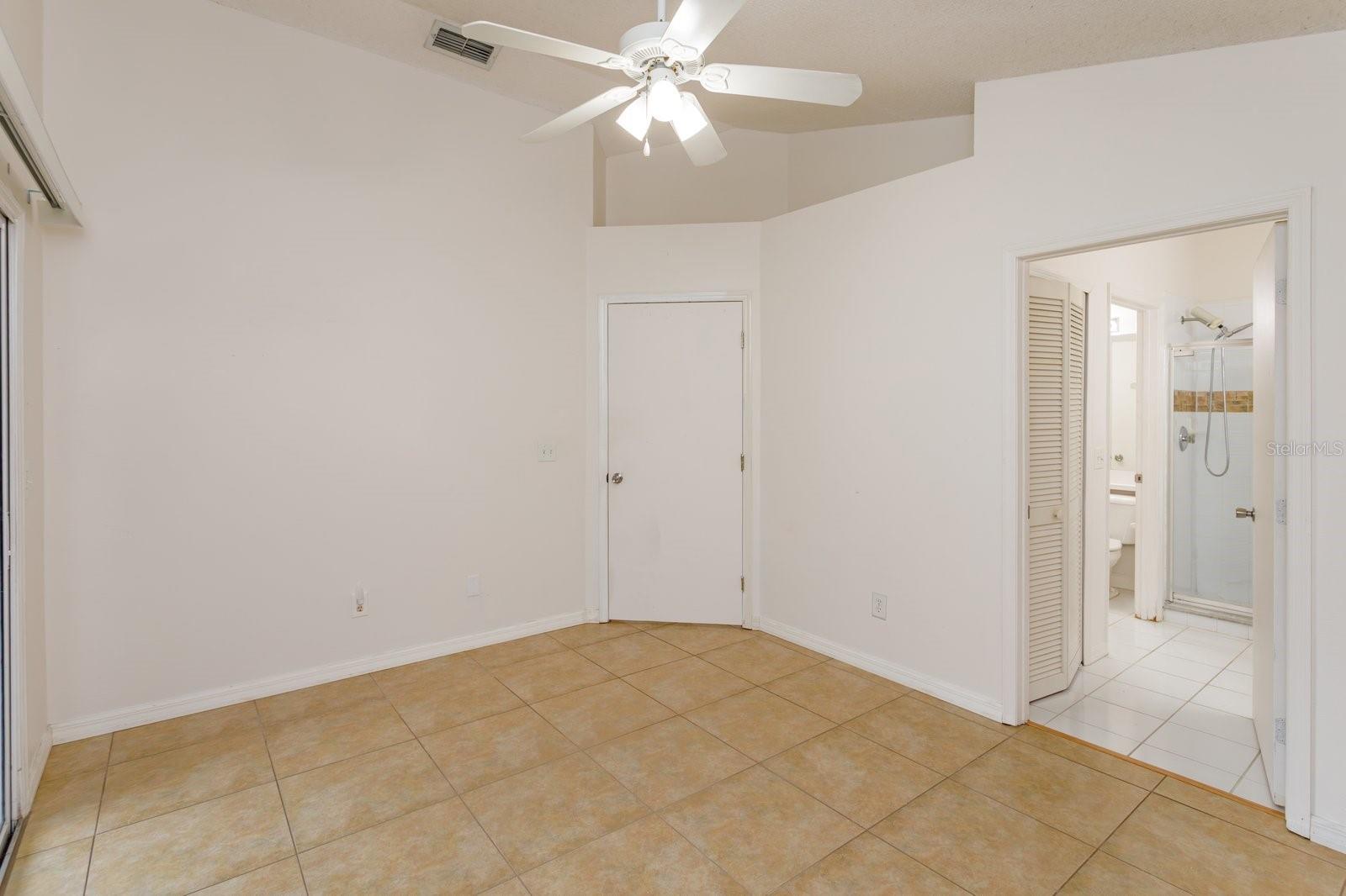 Image 14 of 23 For 900 Sykes Ct  108