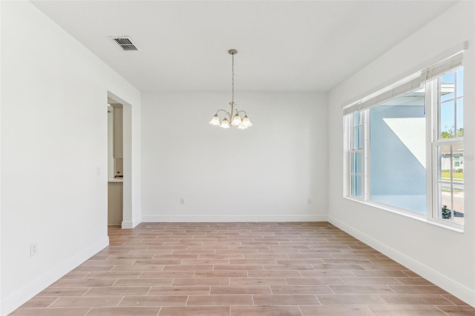 Image 4 of 22 For 5000 Northern Dove Avenue