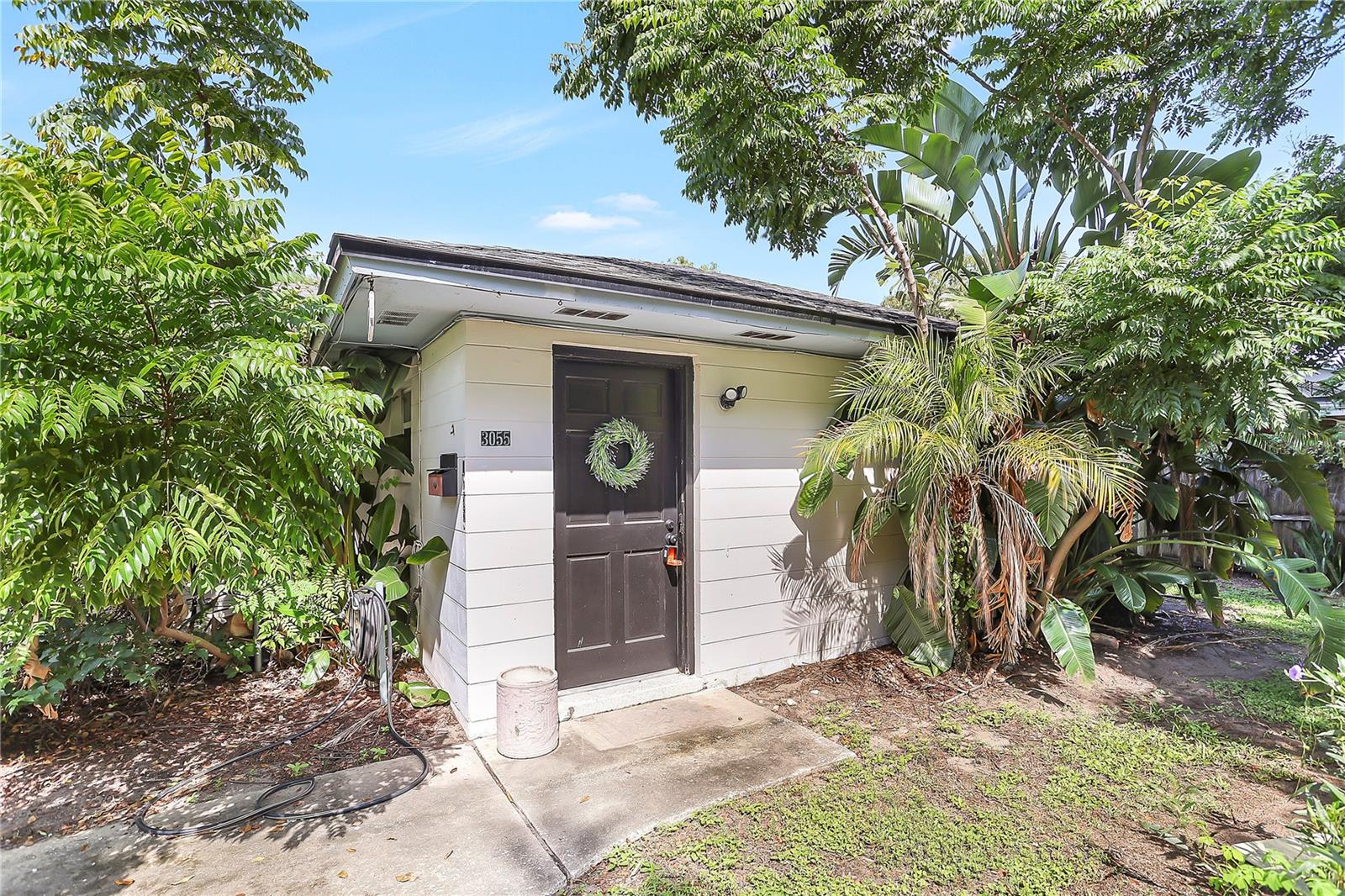 Image 14 of 22 For 3059 Martin St