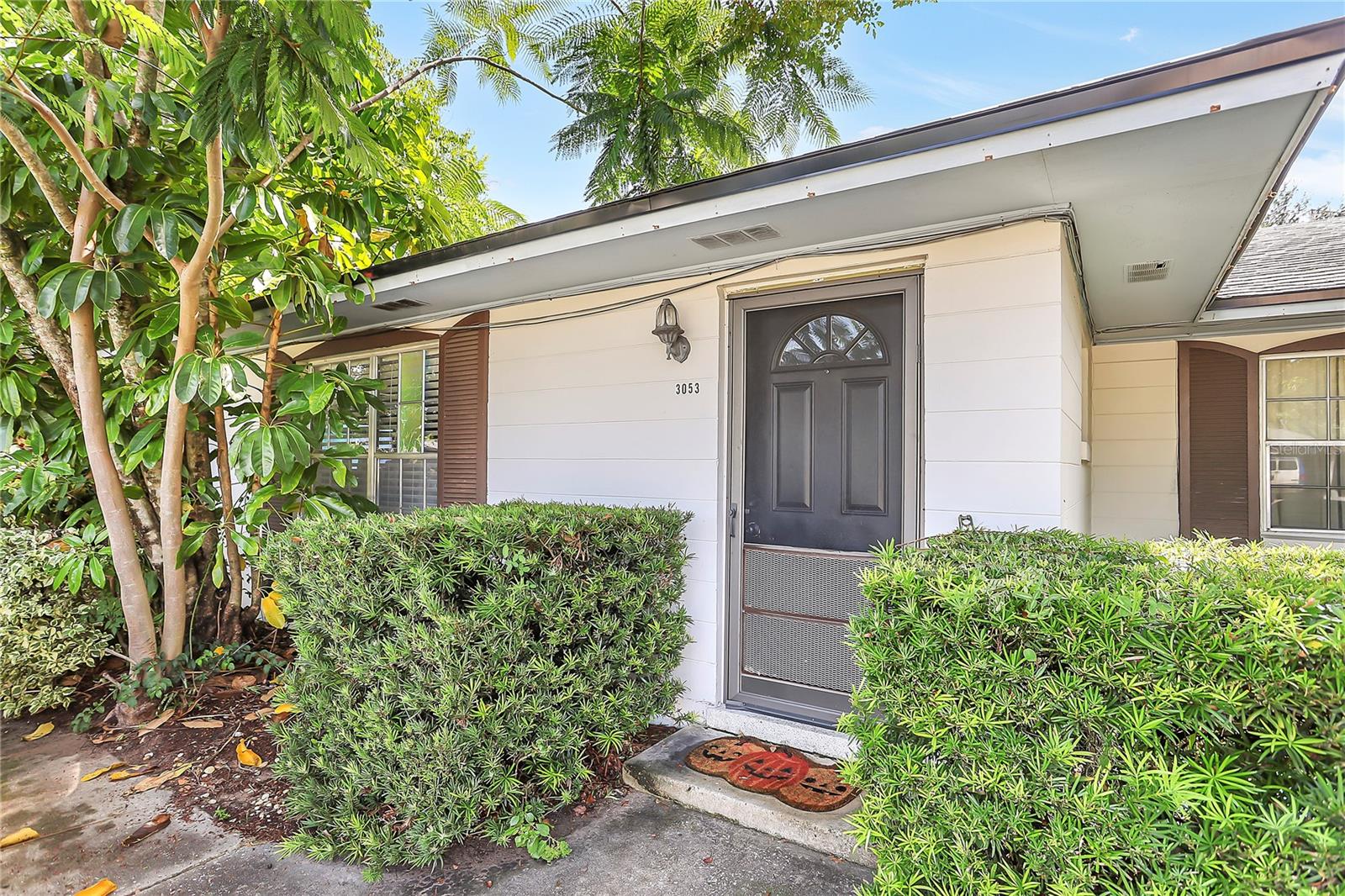 Image 5 of 22 For 3059 Martin St