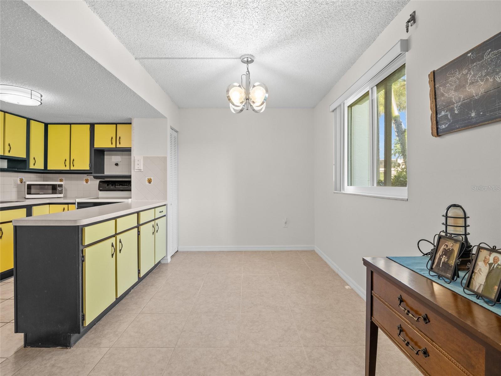 Image 12 of 37 For 5801 Atlantic Avenue 501
