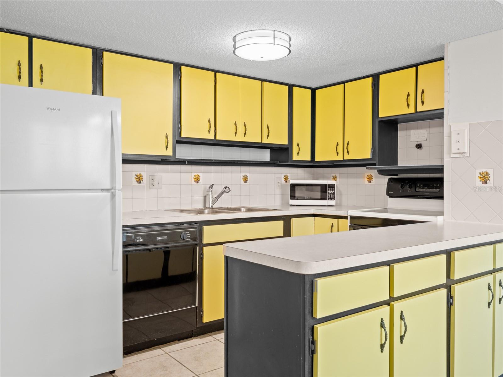 Image 13 of 37 For 5801 Atlantic Avenue 501
