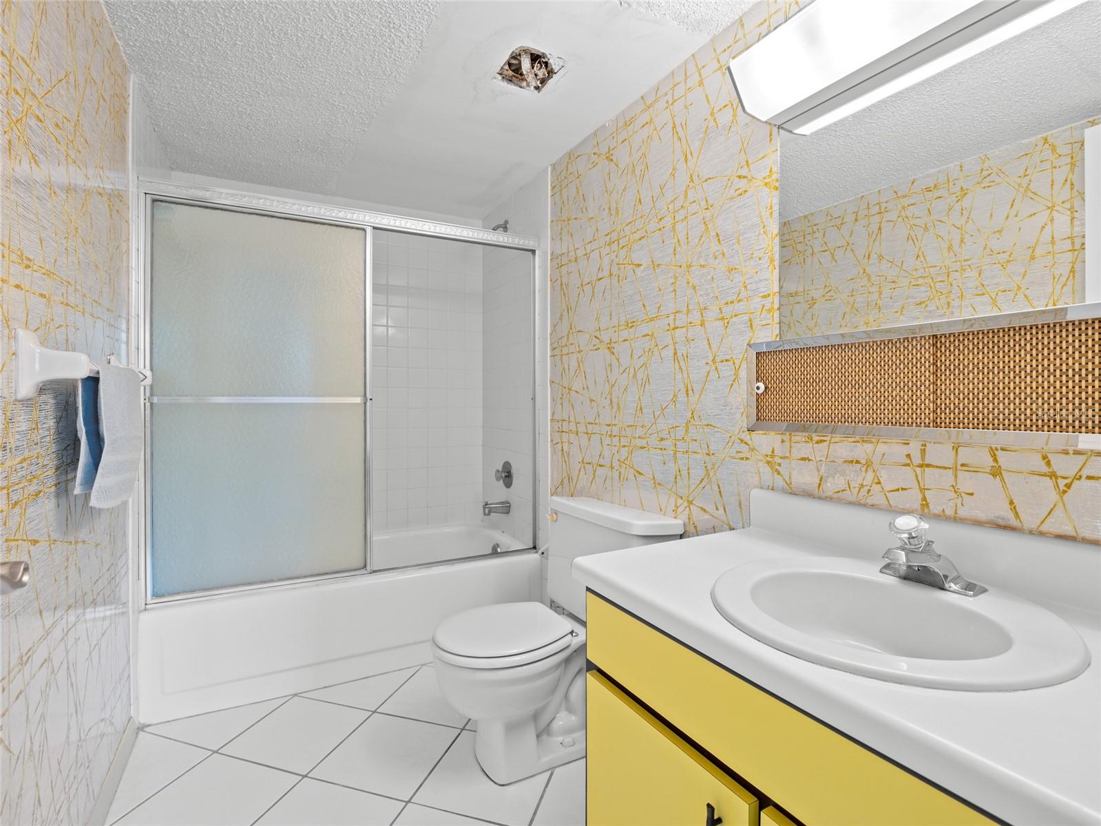 Image 20 of 37 For 5801 Atlantic Avenue 501