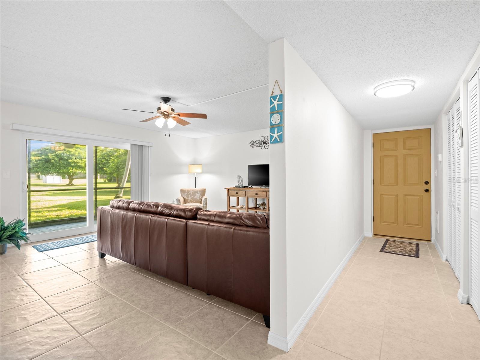Image 4 of 37 For 5801 Atlantic Avenue 501