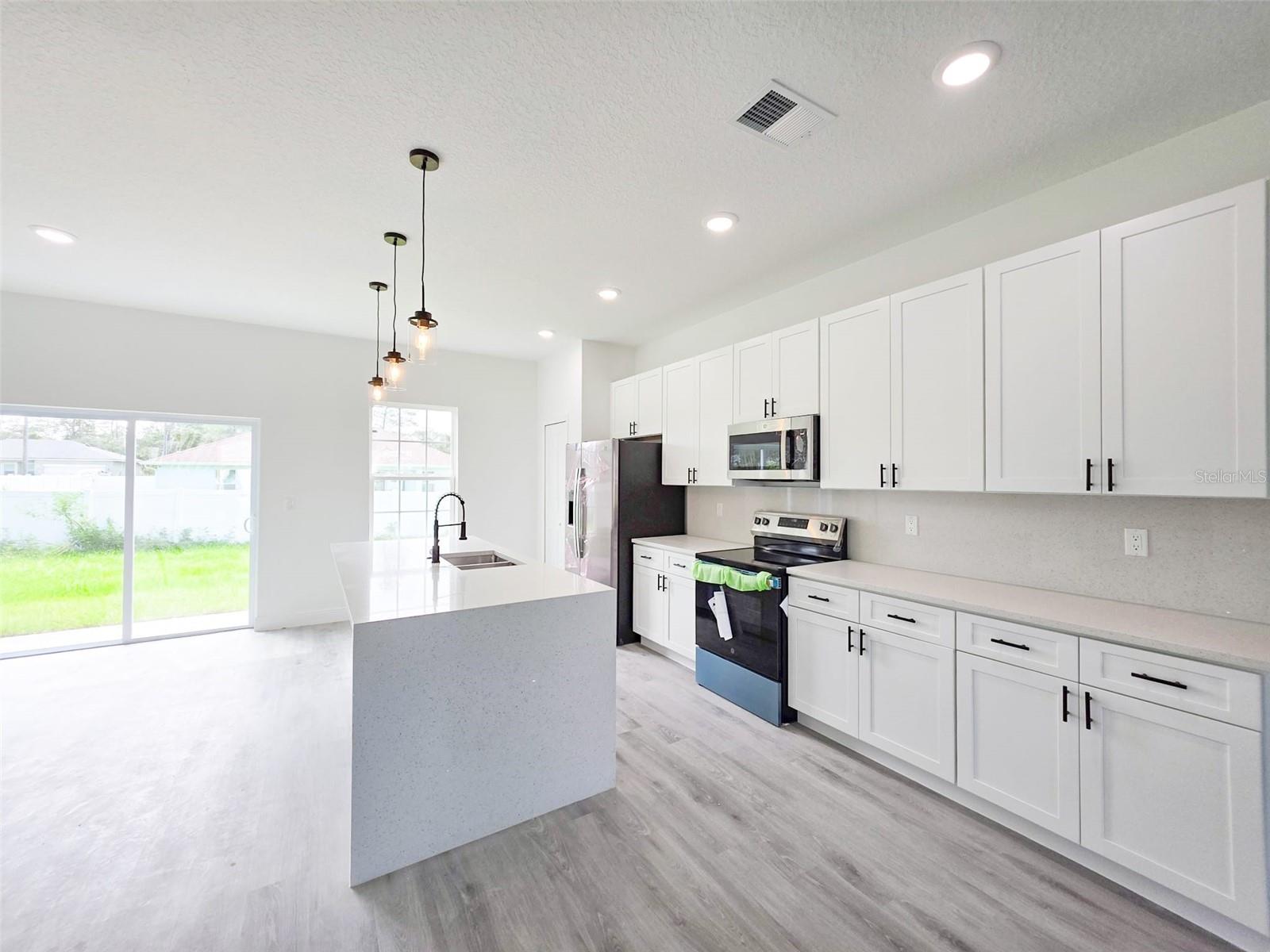 Image 5 of 22 For 2454 167th Loop