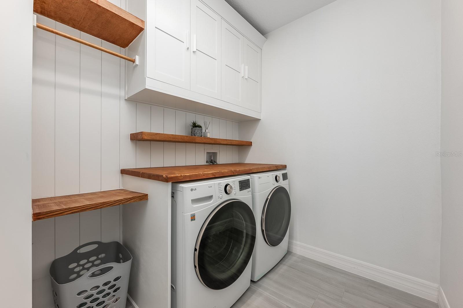 Image 13 of 30 For 3233 Sailing Pier Avenue