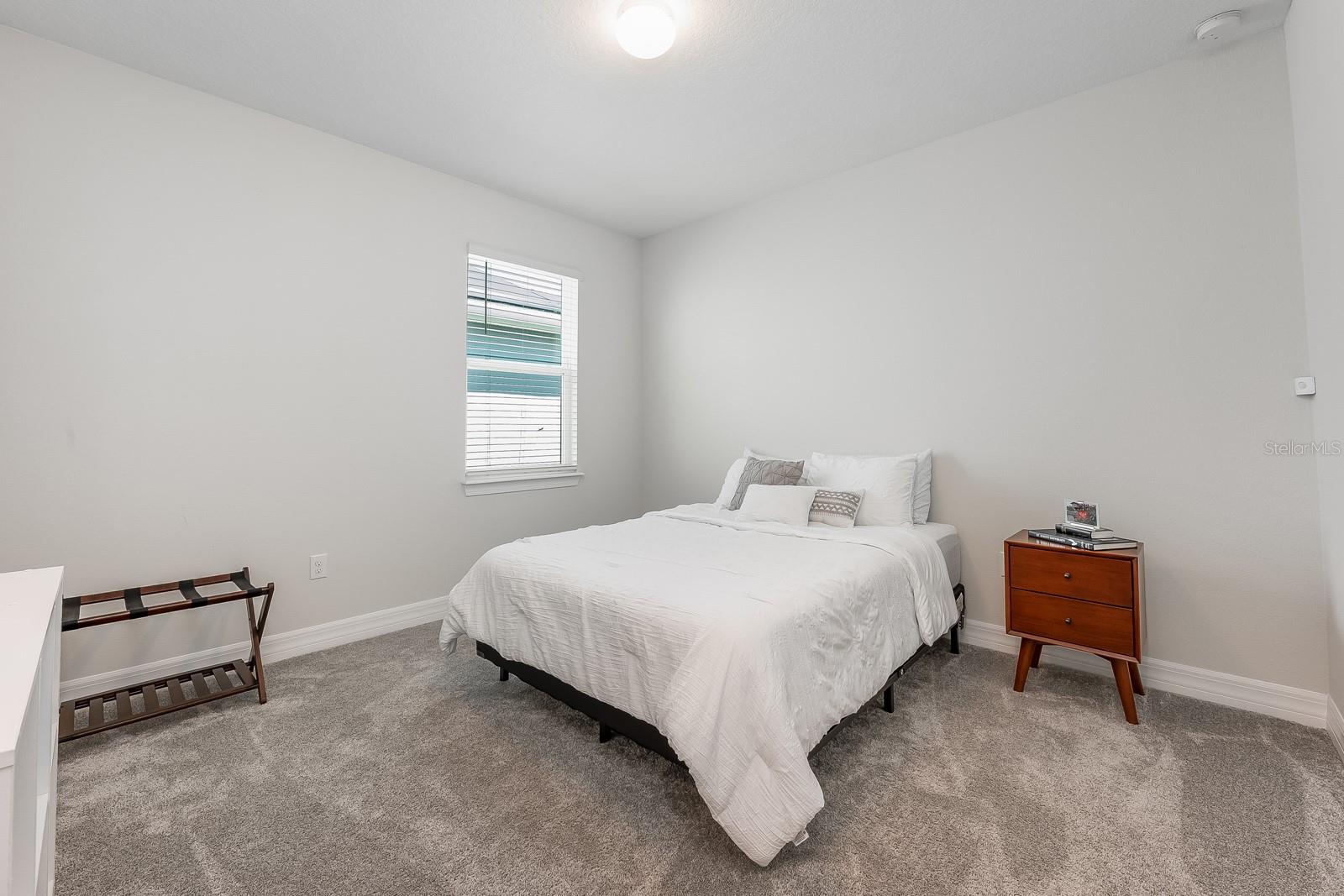 Image 18 of 30 For 3233 Sailing Pier Avenue