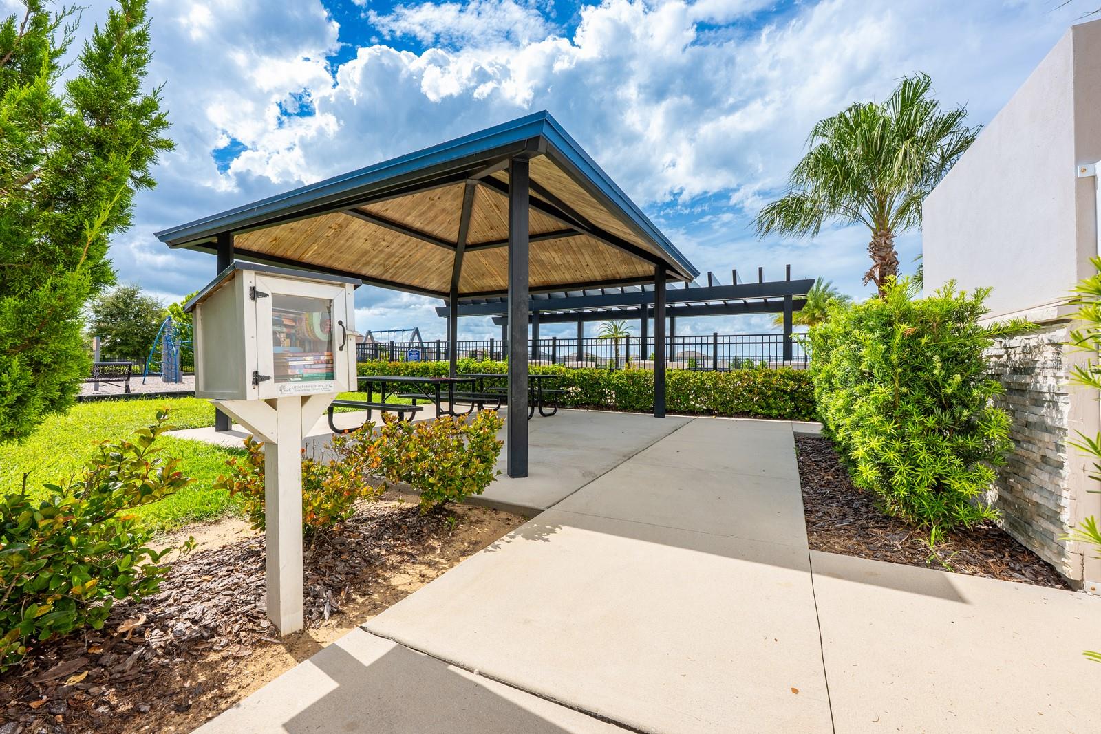 Image 26 of 30 For 3233 Sailing Pier Avenue