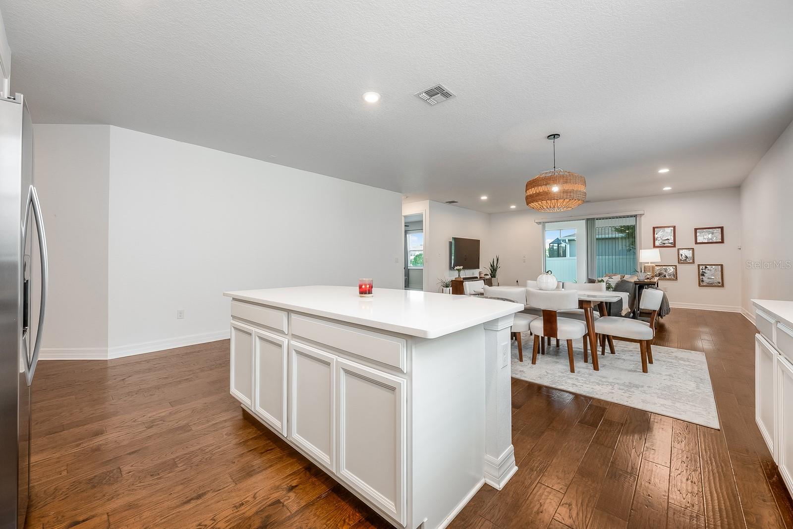 Image 6 of 30 For 3233 Sailing Pier Avenue