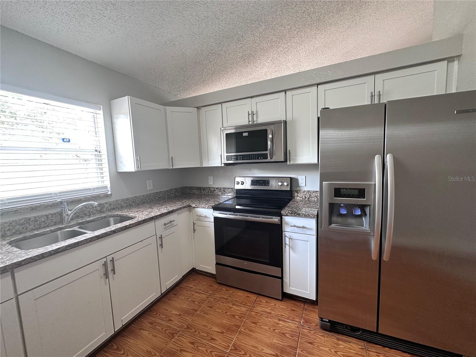 Image 4 of 13 For 1809 Elm Ridge Court