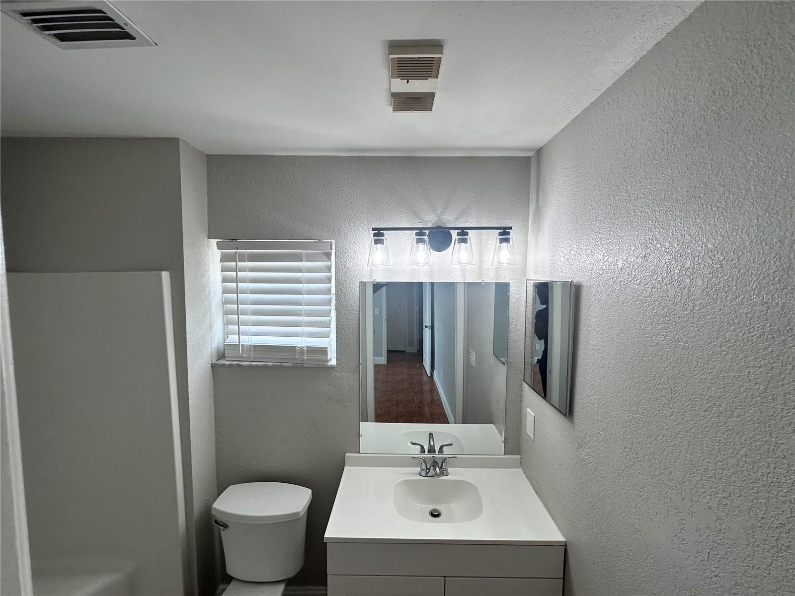 Image 7 of 13 For 1809 Elm Ridge Court