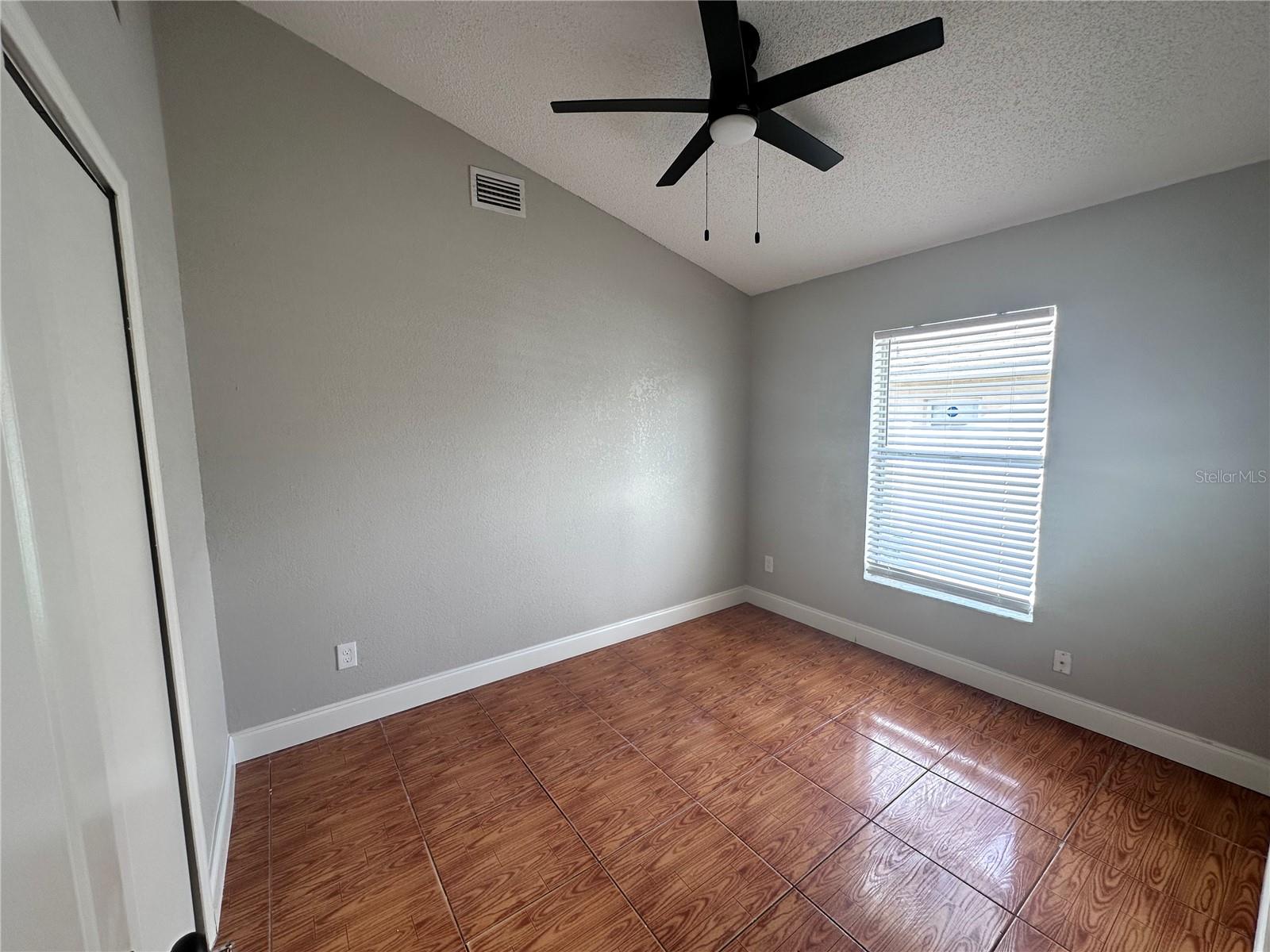 Image 9 of 13 For 1809 Elm Ridge Court