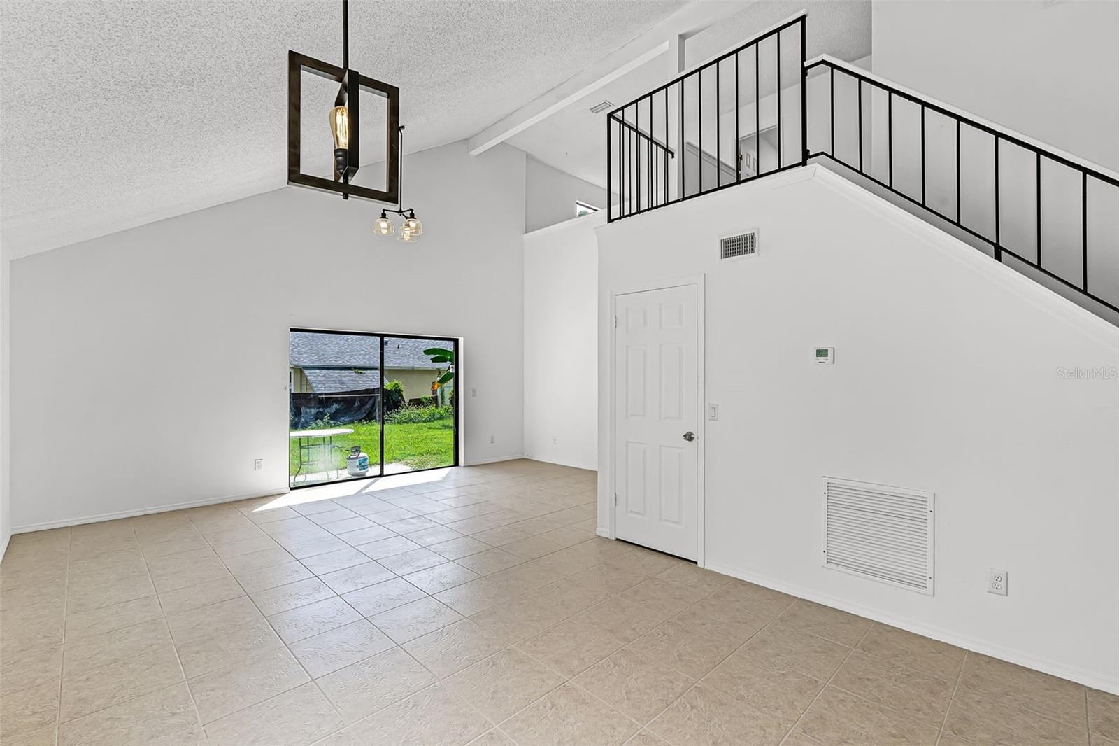 Image 14 of 19 For 4864 Old Oak Tree Court