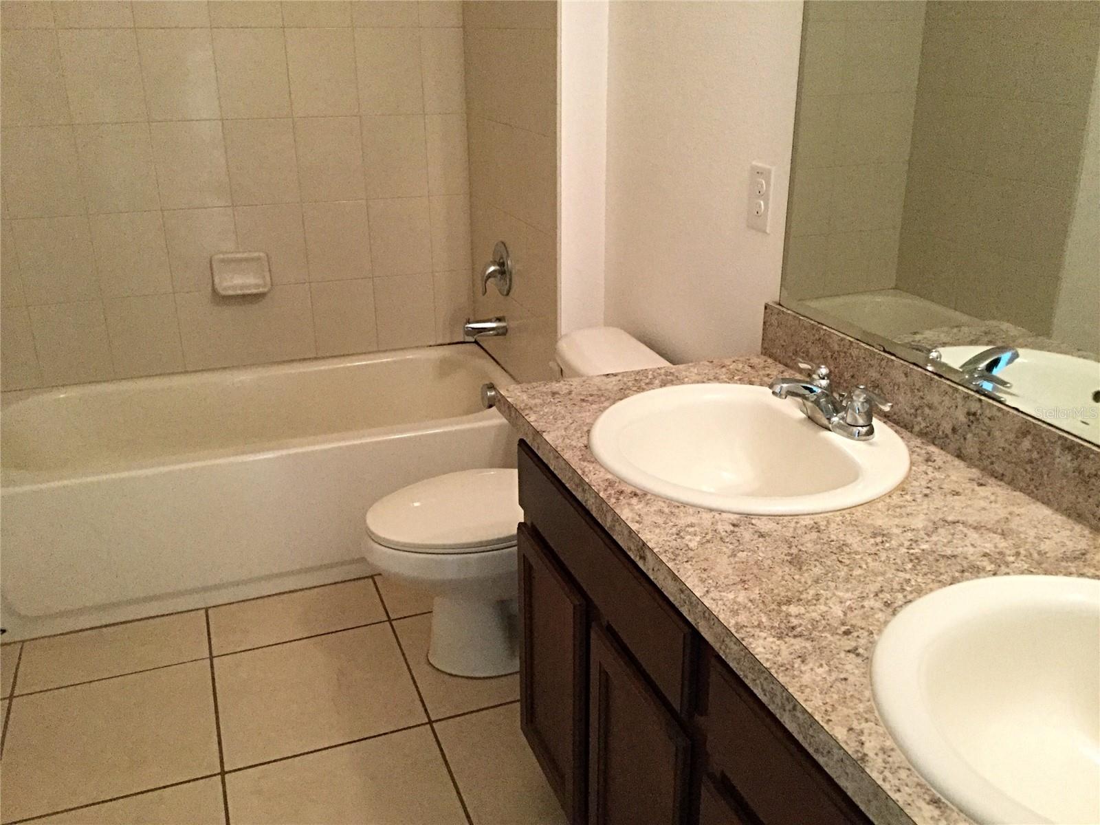 Image 10 of 14 For 662 Vitoria Road