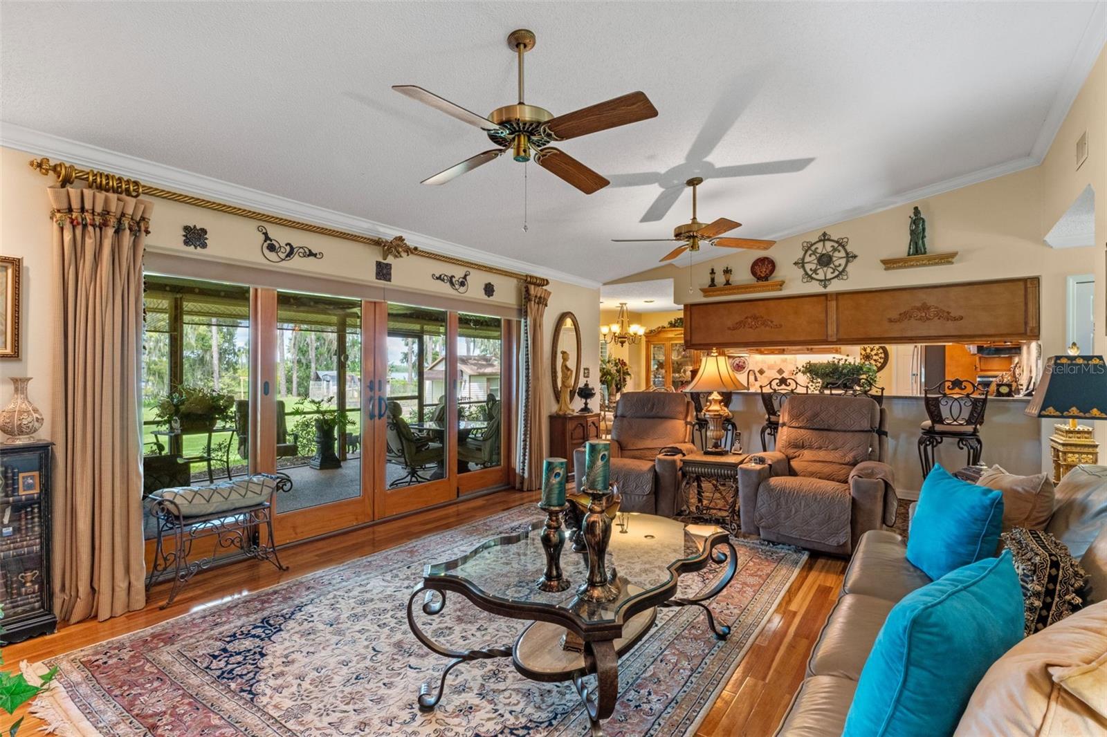 Image 19 of 58 For 14050 Marine Court