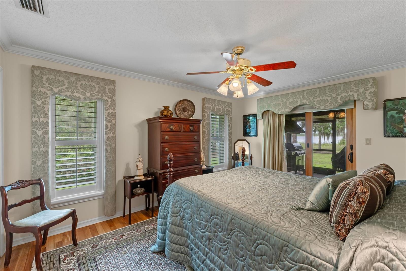 Image 26 of 58 For 14050 Marine Court