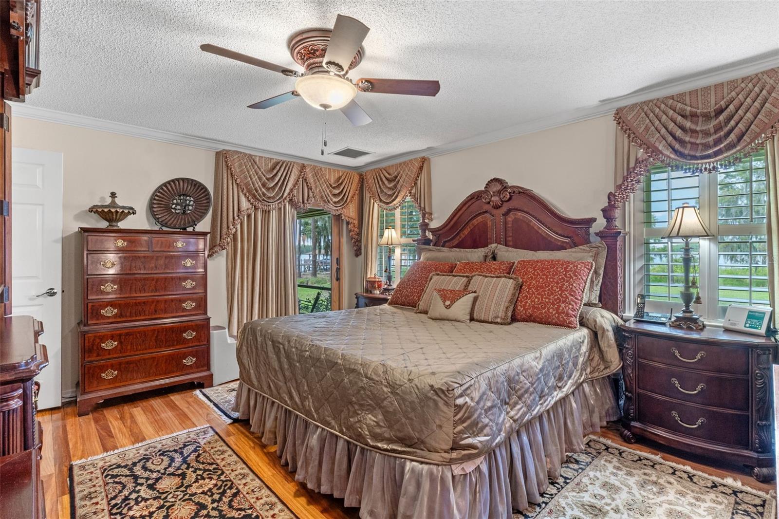 Image 32 of 58 For 14050 Marine Court