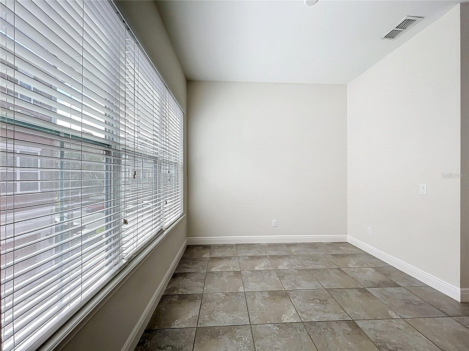 Image 22 of 78 For 561 Scotia Place
