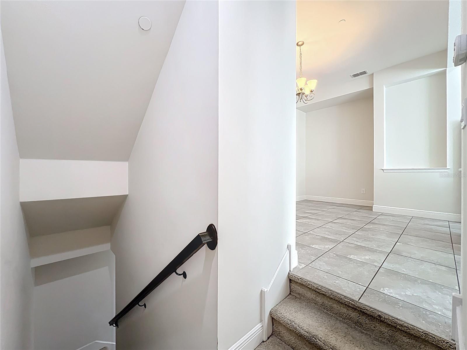 Image 32 of 78 For 561 Scotia Place