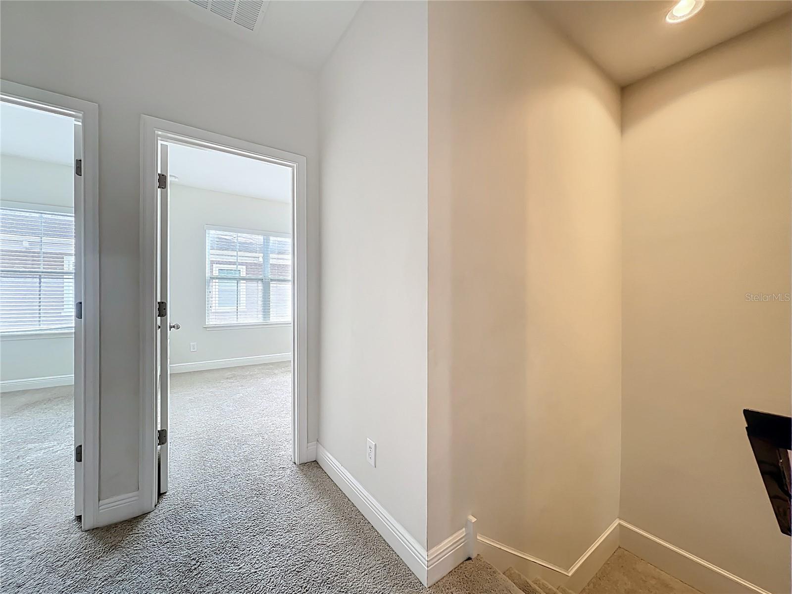 Image 46 of 78 For 561 Scotia Place
