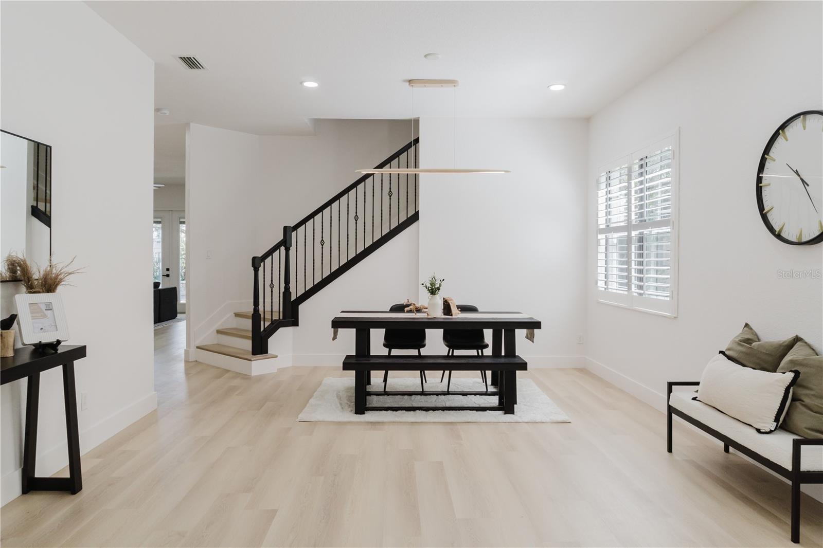 Image 4 of 43 For 10467 Henbury Street