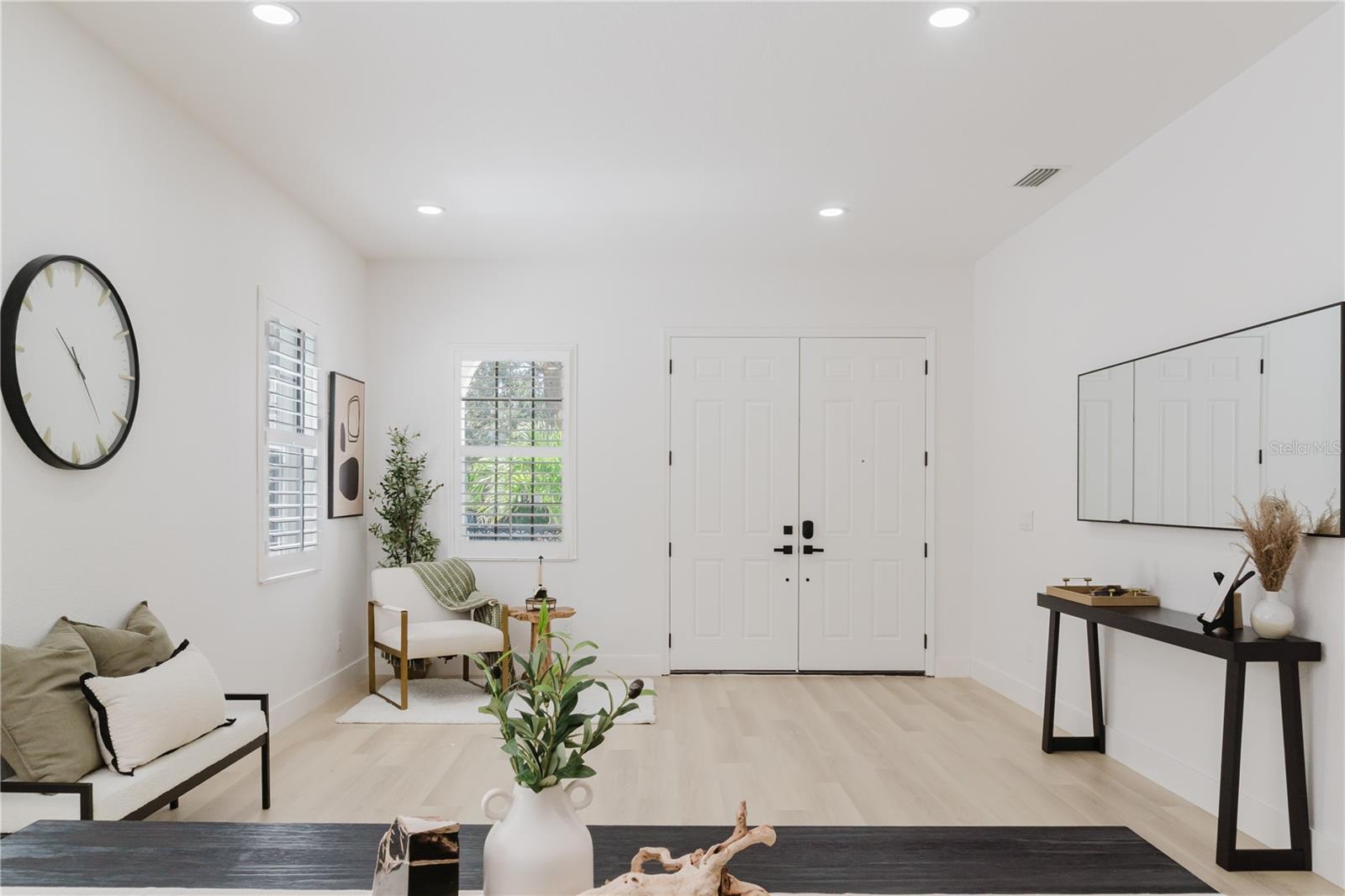 Image 7 of 43 For 10467 Henbury Street