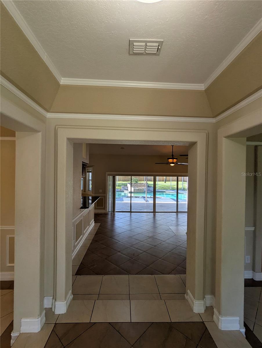 Image 20 of 64 For 8052 Oak Park Road