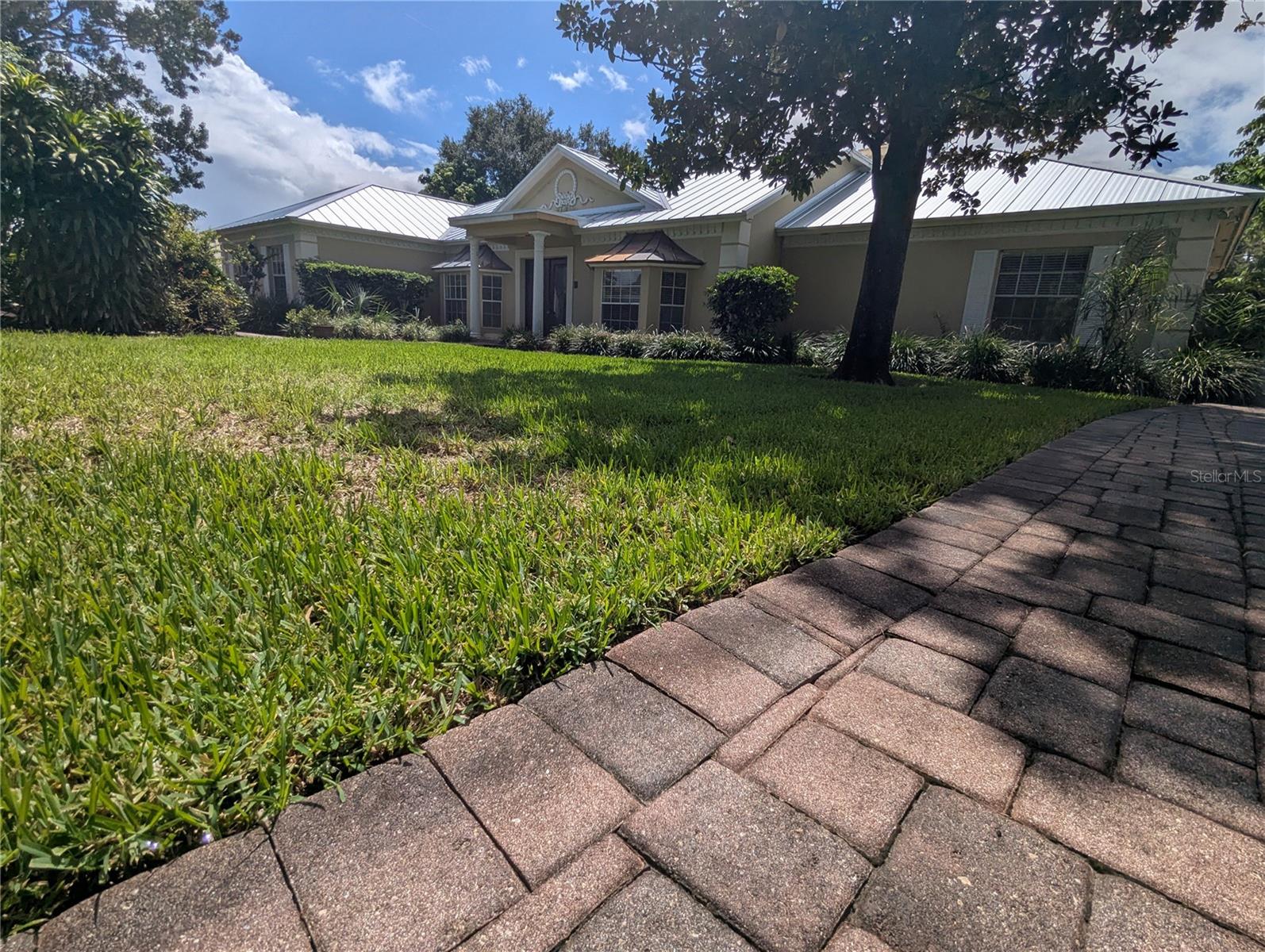 Image 3 of 64 For 8052 Oak Park Road