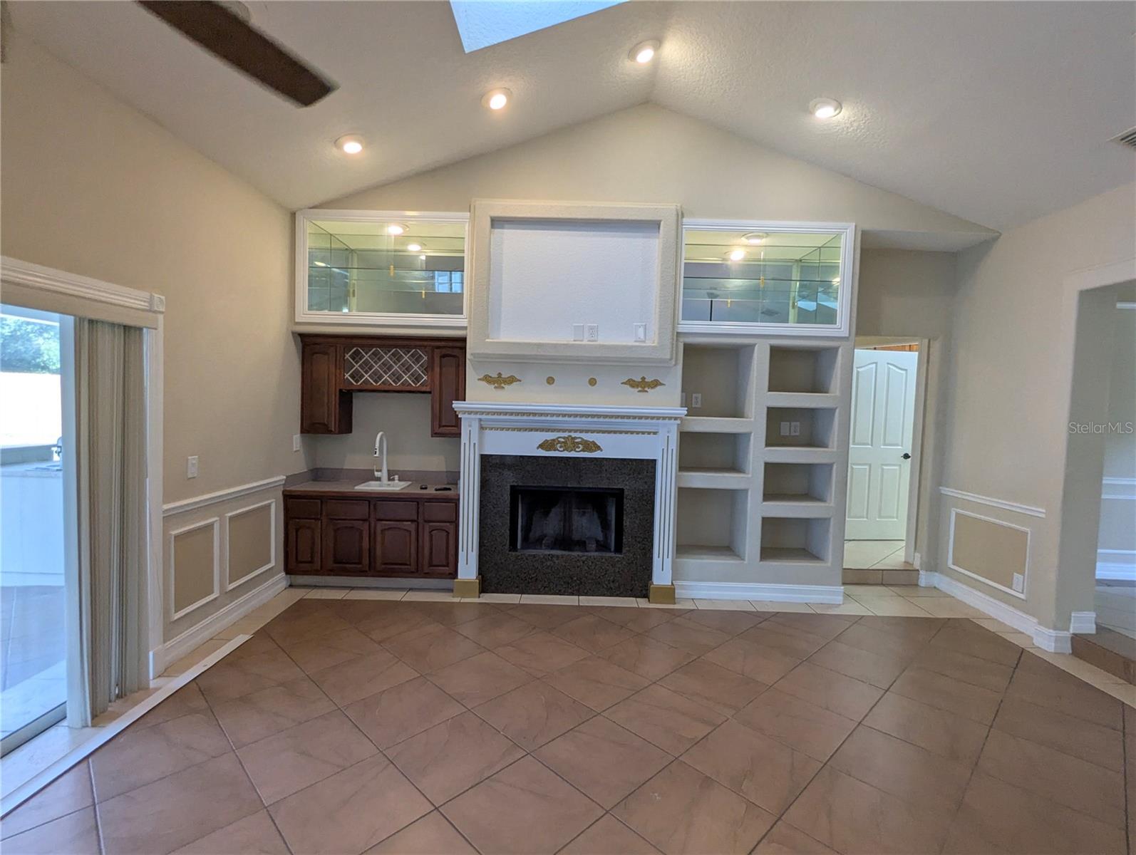 Image 49 of 64 For 8052 Oak Park Road