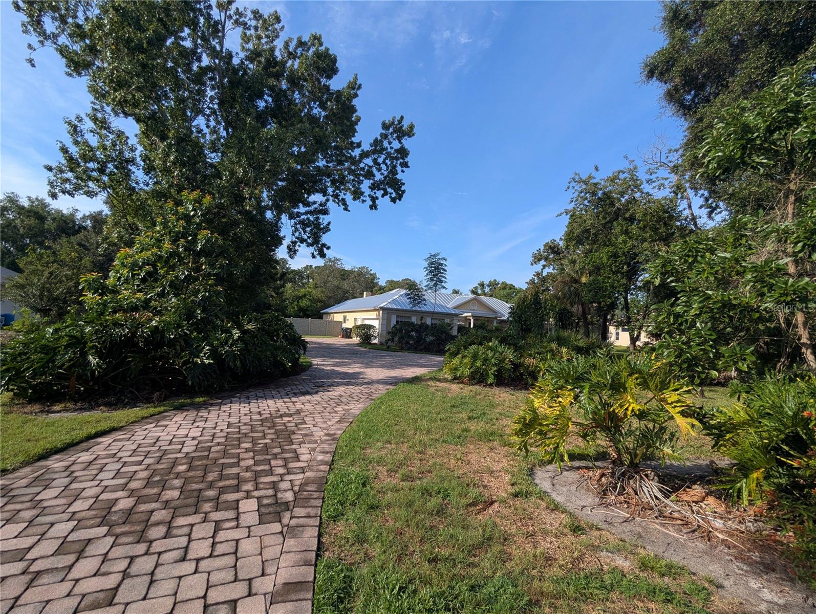 Image 6 of 64 For 8052 Oak Park Road