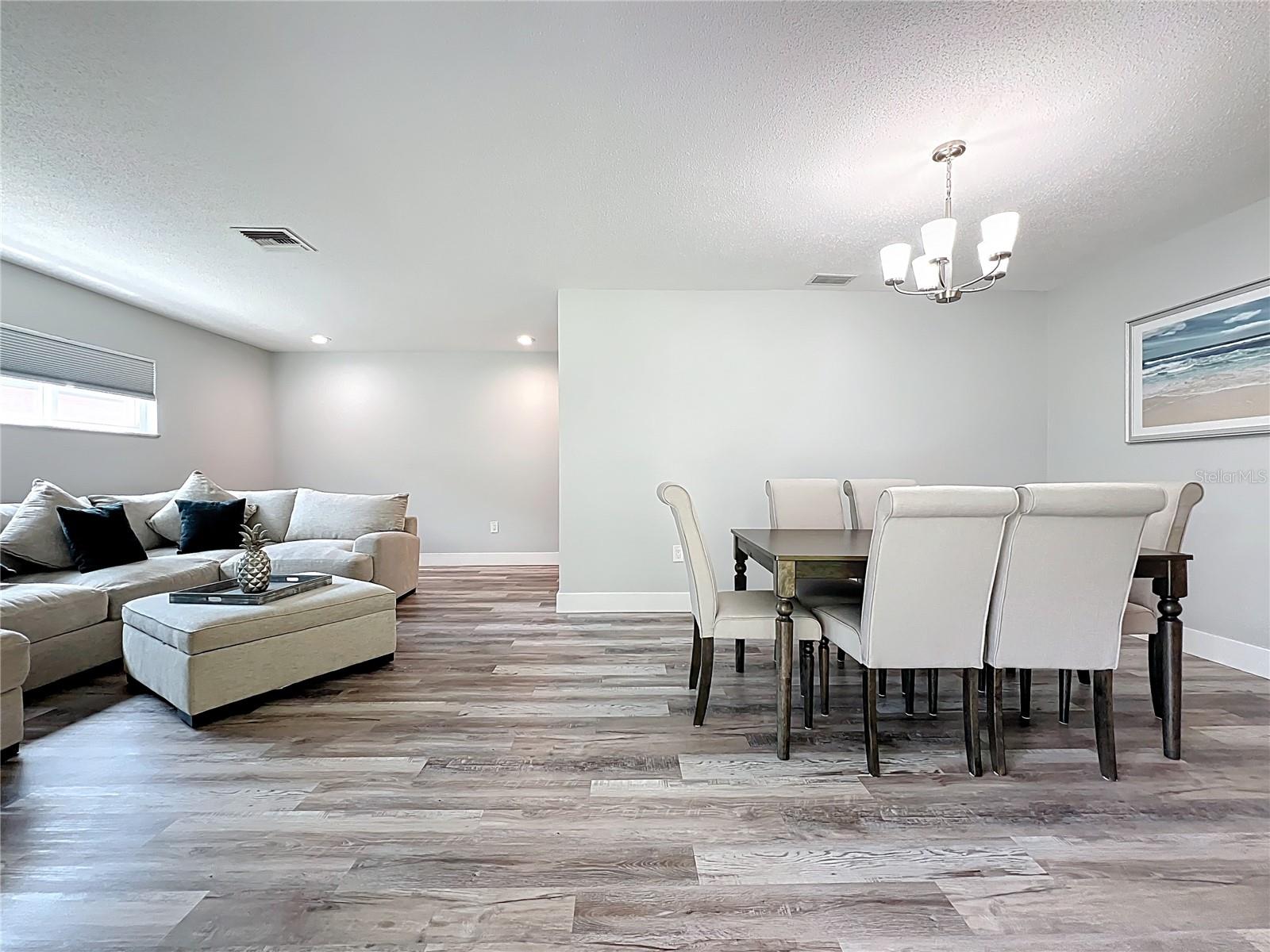 Image 6 of 55 For 3029 Greenmount Road