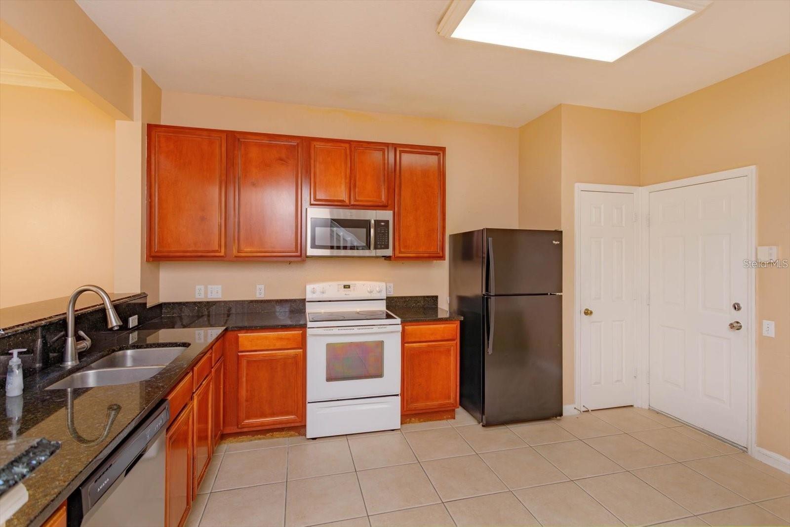 Image 4 of 12 For 6080 Twain Street 105